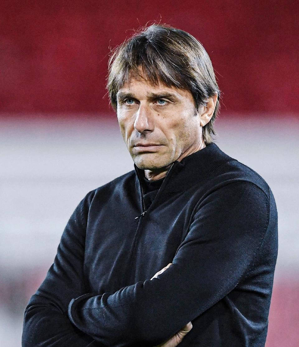 意甲最新积分榜：那不勒斯1-0险胜，AC米兰掉链子！4-7名差距仅2分